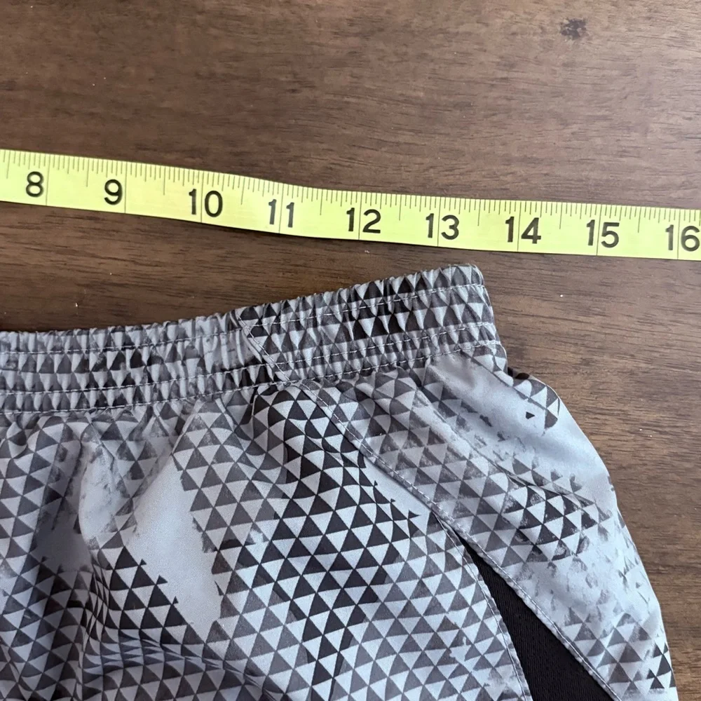 Nike Women's Medium Black and Gray Athletic Shorts